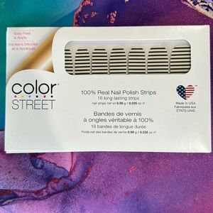 Color Street Retired Between the Lines